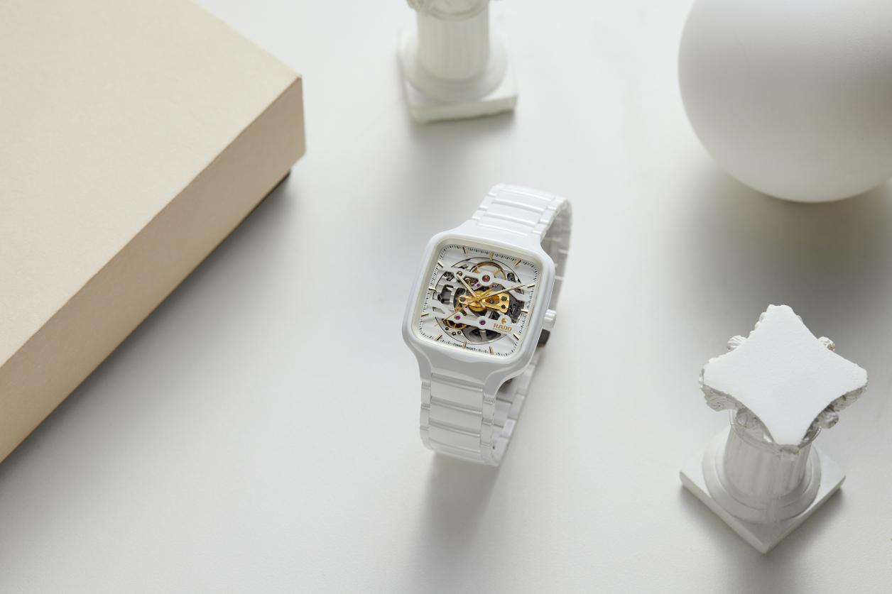 06 True Square����ϵ���U�ՙCе������o�p�ס�