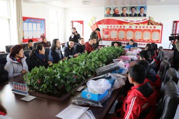 ��ˮ�F(tu��n)�^(q��)ί�M���_չ�ഺ�c(di��n)����΢��Ը����������A��(m��ng)�Є�(d��ng)