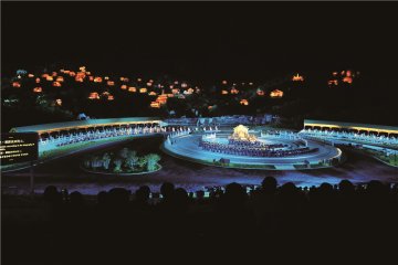 �ӱ��е¾��Ĝ�(zh��n)��ӭ�ӡ���һ�����θ߷�