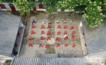 �ӱ����������䡱��(d��ng)��� ���з��z